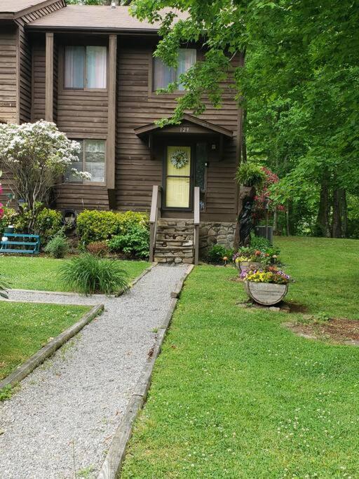 매기 벨리 J.Creek Retreat, Creekside Townhouse +1 Car Garage 빌라 외부 사진