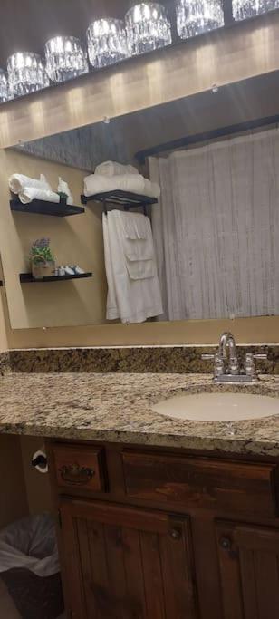 매기 벨리 J.Creek Retreat, Creekside Townhouse +1 Car Garage 빌라 외부 사진