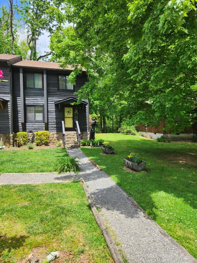 매기 벨리 J.Creek Retreat, Creekside Townhouse +1 Car Garage 빌라 외부 사진